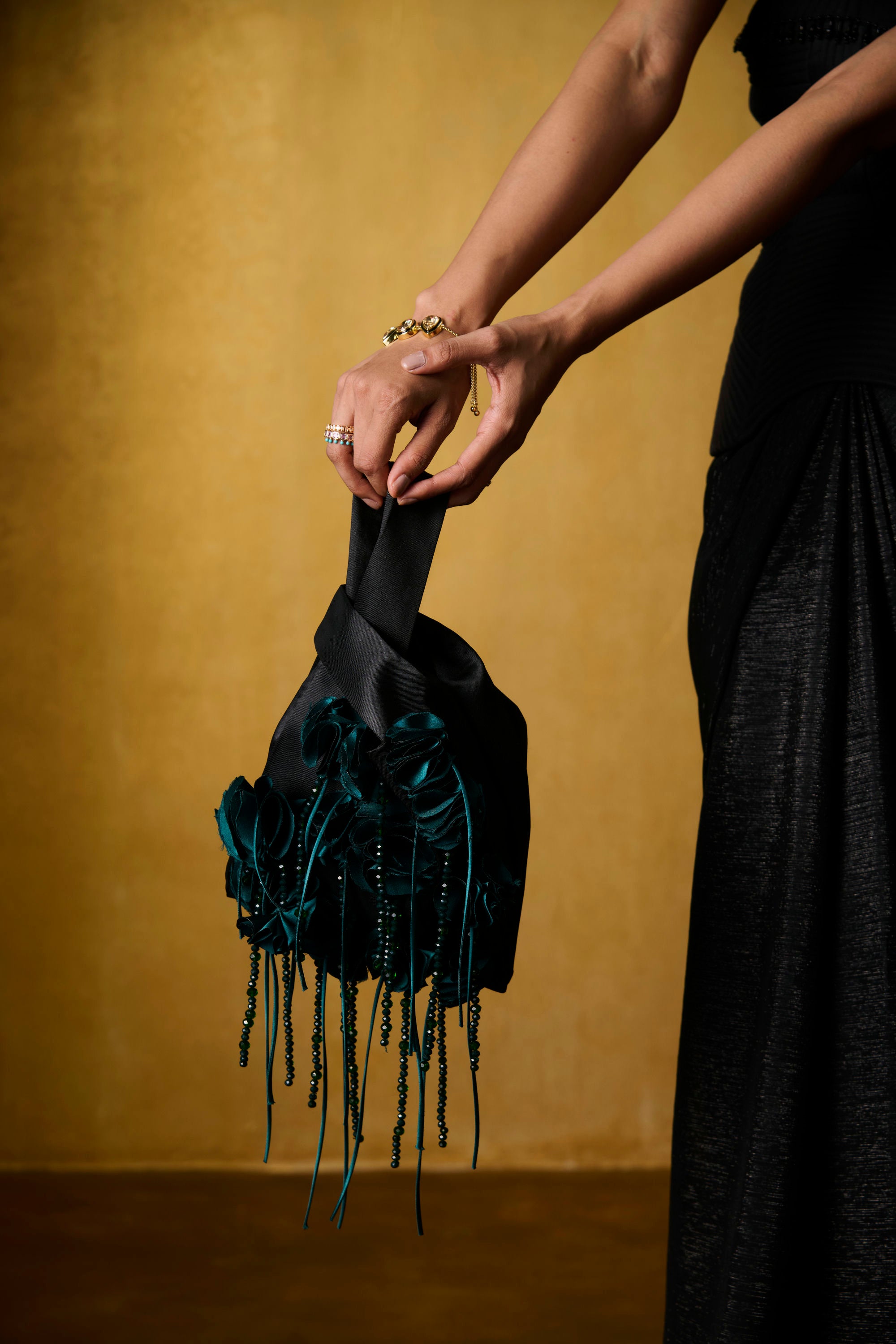 EBONY POTLI BAG